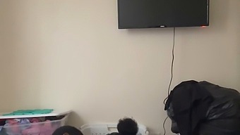 Unwittingly Caught On Camera: Ebony Babe'S Intimate Moment